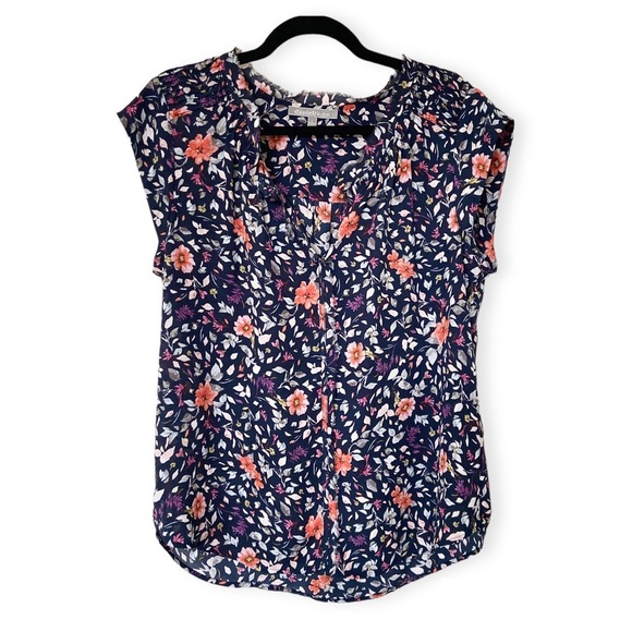 Daniel Rainn - Bernal Split Neck Blouse - Picture 2 of 14